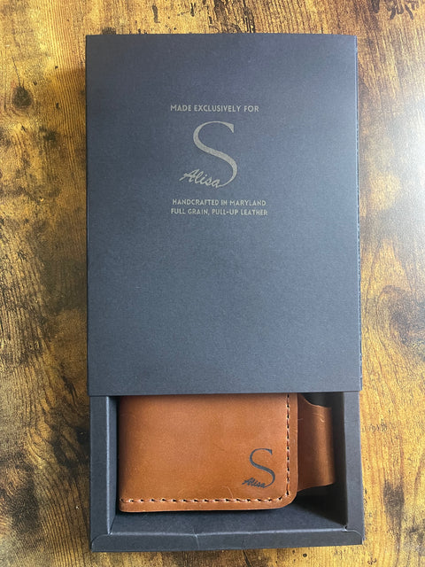 The Traveling Note Taker - Passport and Field Notes Cover with Pen Closure