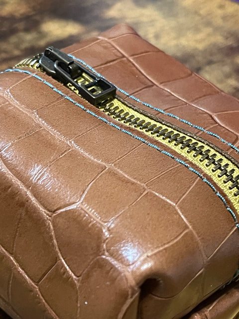 The Little Organizer | Handmade Leather Organizer Pouch | Small Zippered Travel Case